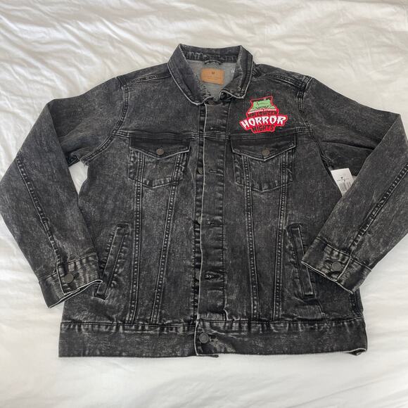 NWT Universal Studios Halloween Horror Nights 2022 Studio Screamers Jean Jacket - Picture 1 of 16